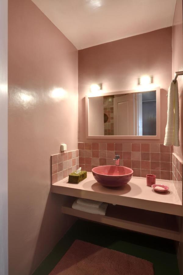 Cactus Hydra - Art Apartments Bagian luar foto